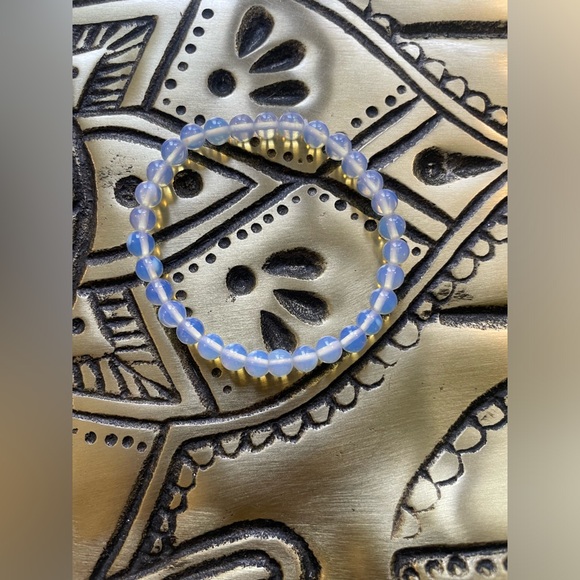 Opalite Bracelet - Picture 1 of 3